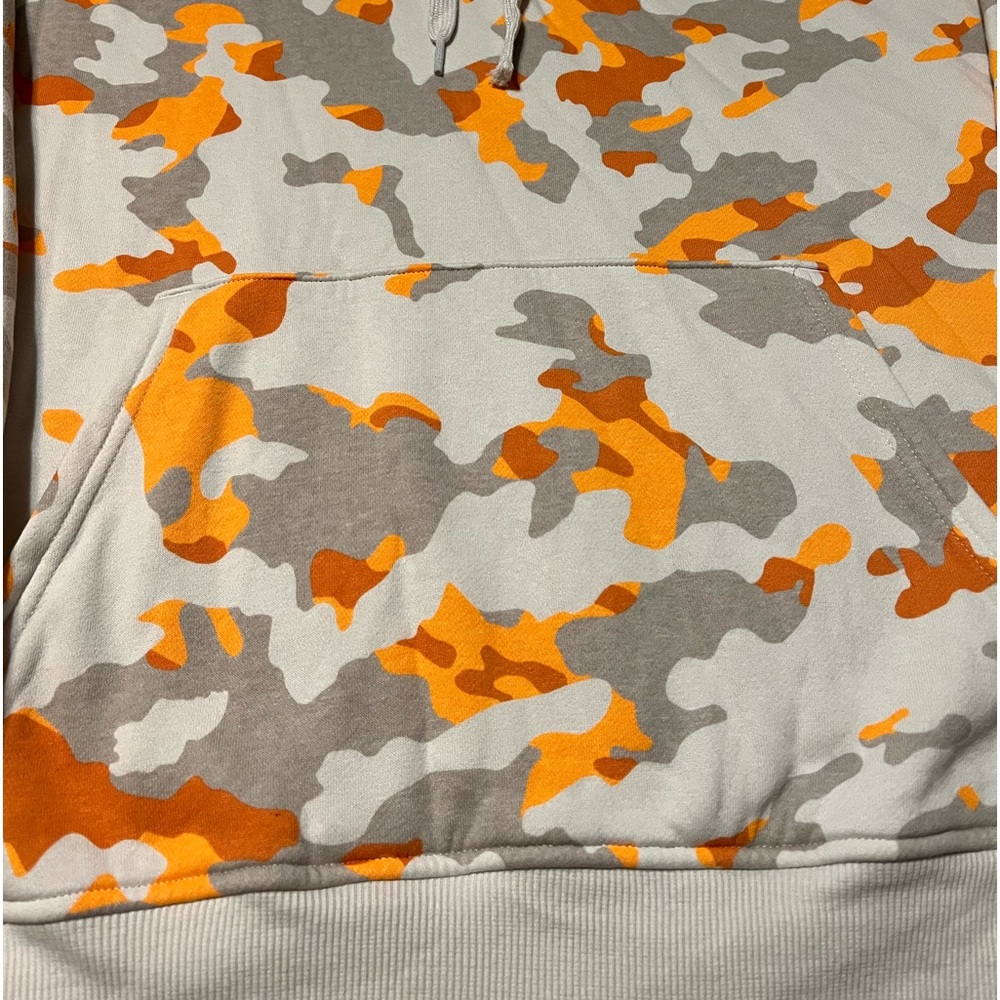 Under Armour Hoodie - Picture 3 of 6